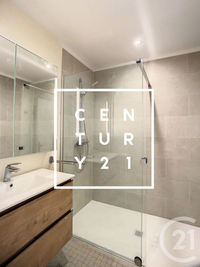 Appartement F2 à louer - 2 pièces - 62.0 m2 - MEUDON - 92 - ILE-DE-FRANCE - Century 21 Agence Du Château
