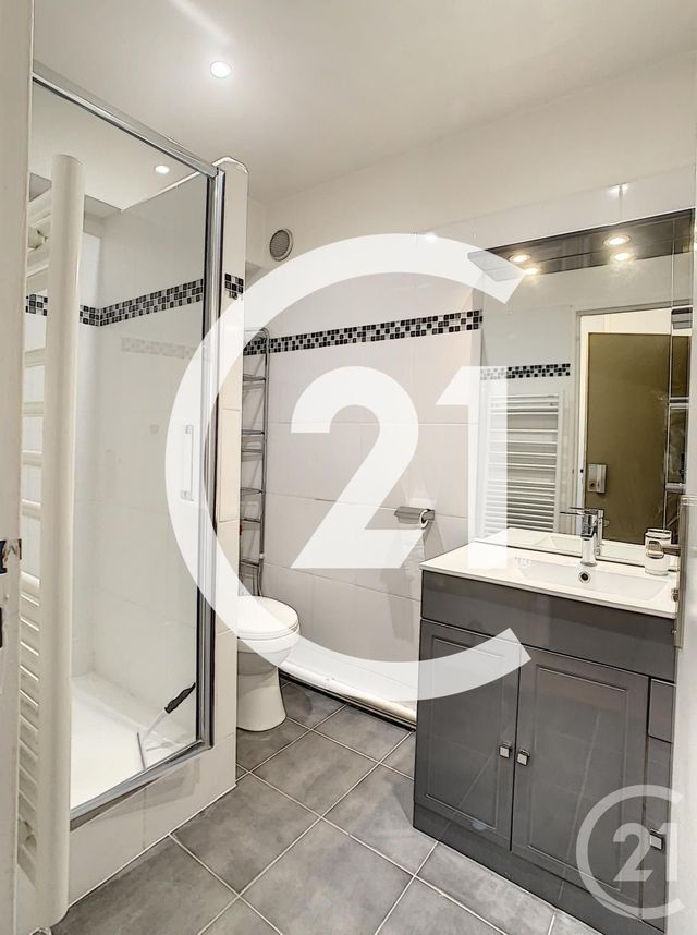 Appartement F2 à louer - 2 pièces - 33.5 m2 - MEUDON - 92 - ILE-DE-FRANCE - Century 21 Agence Du Château