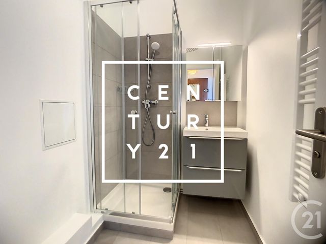 Appartement F1 à louer - 1 pièce - 23.74 m2 - MEUDON - 92 - ILE-DE-FRANCE - Century 21 Agence Du Château