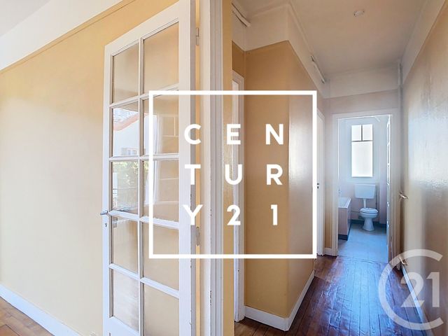 Appartement à vendre - 2 pièces - 39.4 m2 - MEUDON - 92 - ILE-DE-FRANCE - Century 21 Agence Du Château