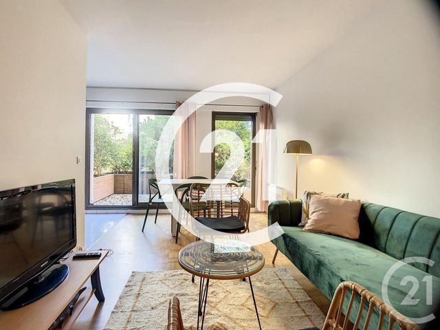 Appartement F2 à louer - 2 pièces - 35.5 m2 - MEUDON - 92 - ILE-DE-FRANCE - Century 21 Agence Du Château