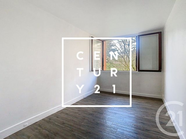 Appartement à vendre - 4 pièces - 76.87 m2 - MEUDON LA FORET - 92 - ILE-DE-FRANCE - Century 21 Agence Du Château
