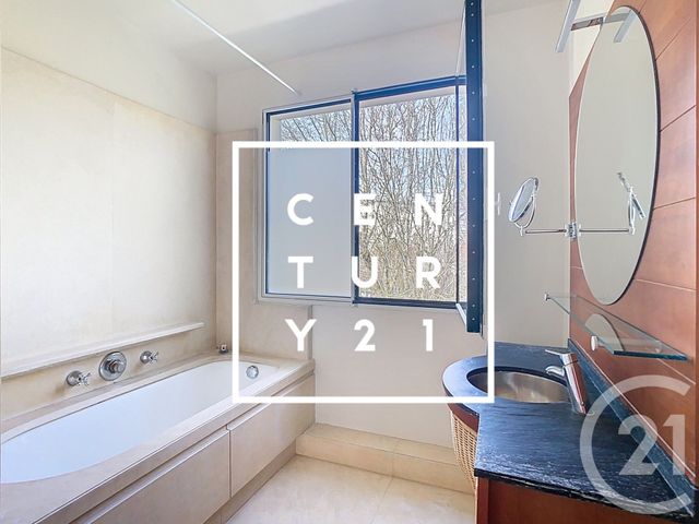 Appartement F3 à louer - 3 pièces - 77.31 m2 - MEUDON - 92 - ILE-DE-FRANCE - Century 21 Agence Du Château