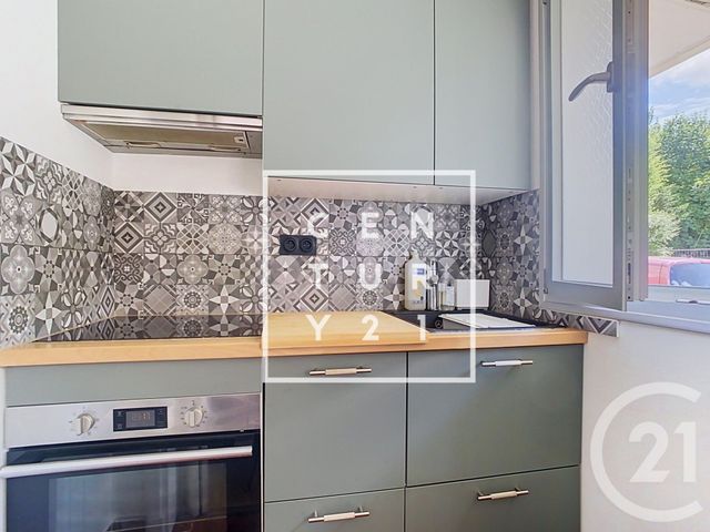 Appartement Studio à louer - 1 pièce - 30.2 m2 - MEUDON - 92 - ILE-DE-FRANCE - Century 21 Agence Du Château