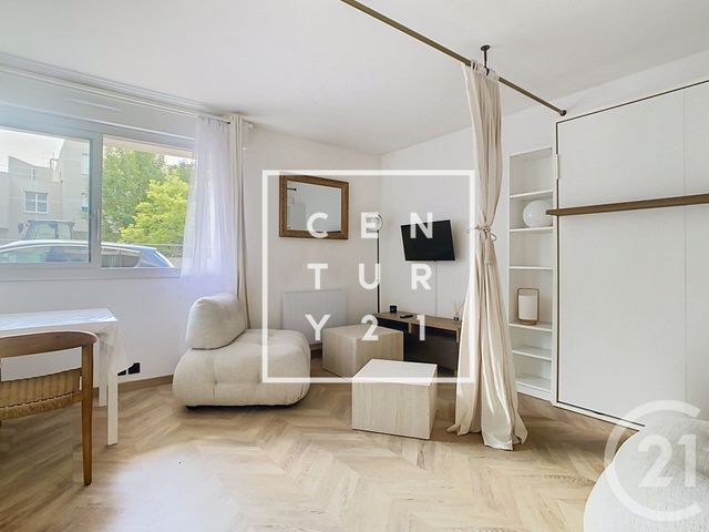 Appartement Studio à louer - 1 pièce - 30.2 m2 - MEUDON - 92 - ILE-DE-FRANCE - Century 21 Agence Du Château