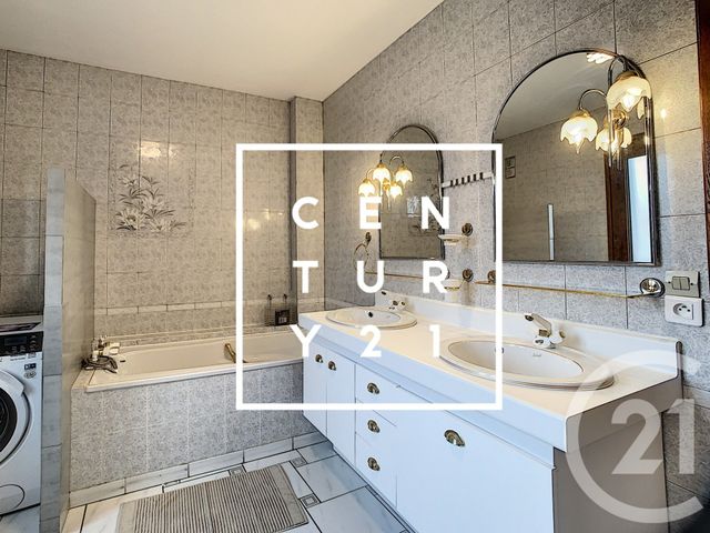 Appartement Duplex à louer - 5 pièces - 106.37 m2 - MEUDON - 92 - ILE-DE-FRANCE - Century 21 Agence Du Château