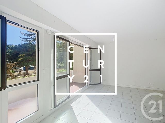 Appartement Studio à vendre - 1 pièce - 30.11 m2 - MEUDON LA FORET - 92 - ILE-DE-FRANCE - Century 21 Agence Du Château